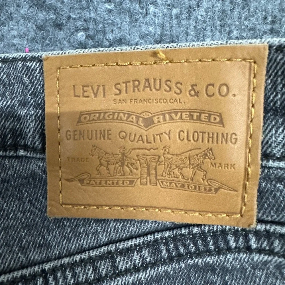 Levi's Jeans Womens 27 Black Ribcage Straight Ankle High Rise Button Fly Denim